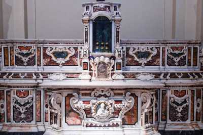 Una parrocchia barese cela un antico tesoro: l'altare della chiesa di Santa Maria del Buonconsiglio